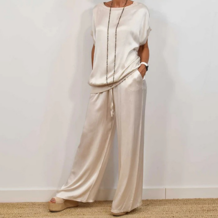 VERA | ELEGANT TWO-PIECE SUIT