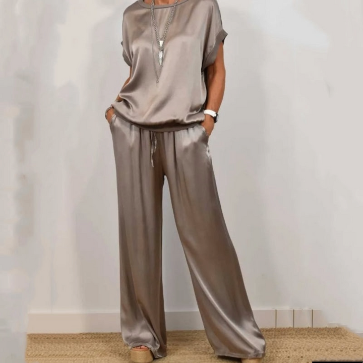 VERA | ELEGANT TWO-PIECE SUIT