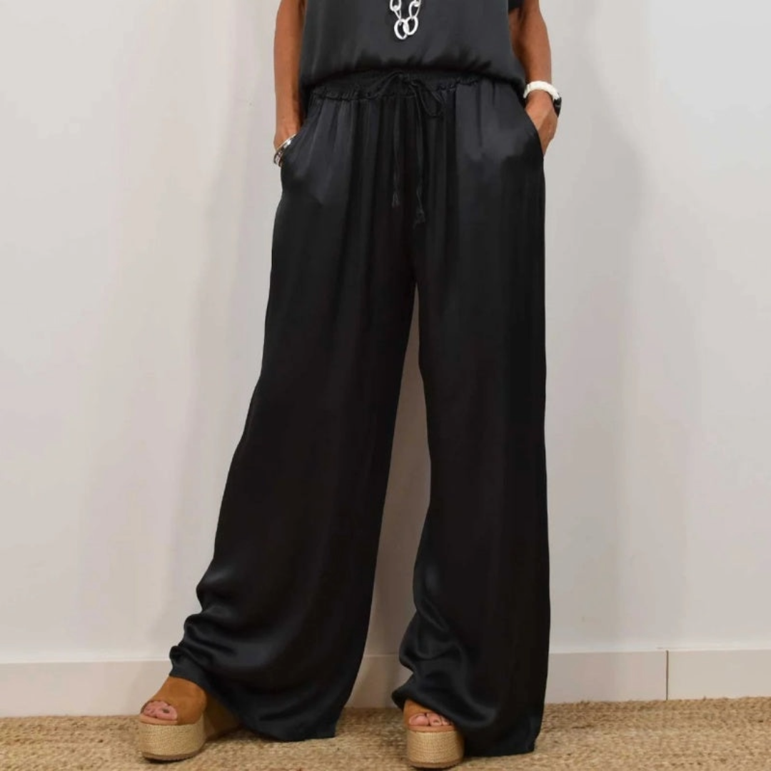 VERA | ELEGANT TWO-PIECE SUIT