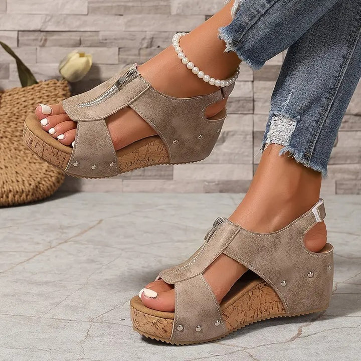 JANICE | RETRO WEDGE SANDALS WITH ZIP