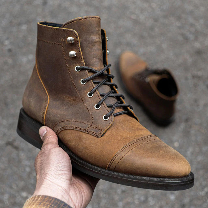 MAX | CLASSIC AND DURABLE BOOTS